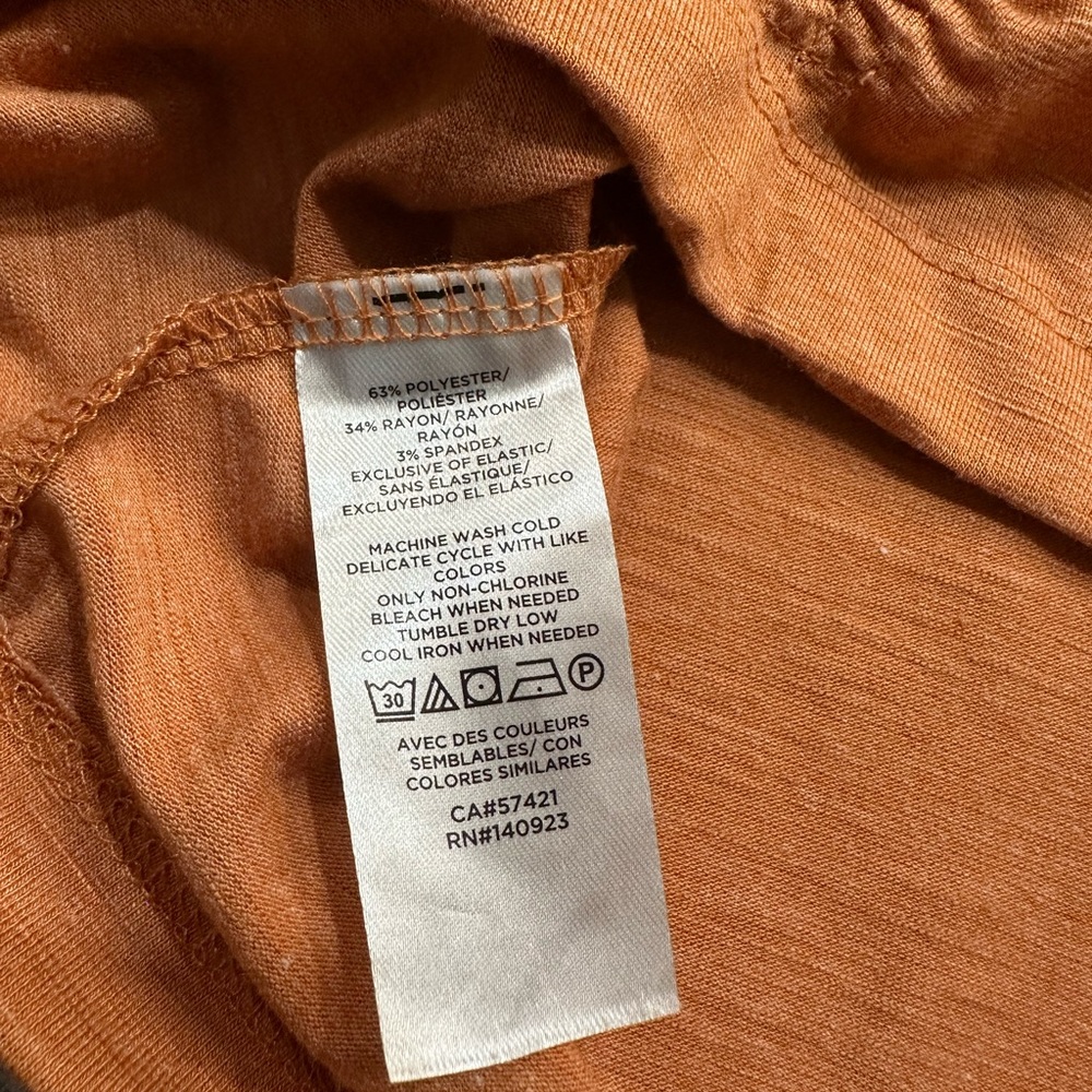 LOFT Gold V-neck Short Sleeve Ruched Crop Top - Picture 6 of 7